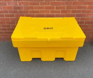 Grit Bins & Speaders