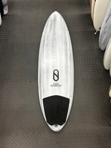 5'6" S Boss Volcanic T# 19 3/16X2 7/16 SURF      USED BOARD