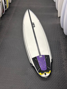 5'7 Aipa Epoxy C#379 SURF      USED BOARD