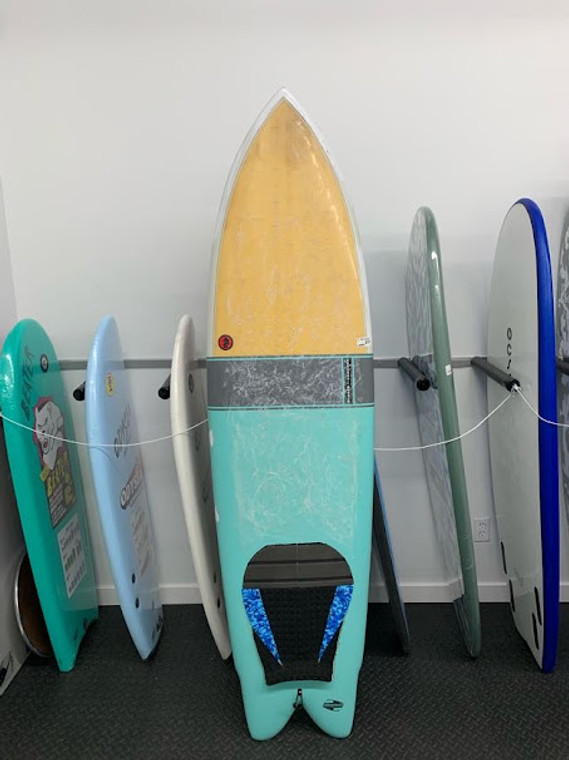 7' Hynson Fcs2 C#994 22.25 X 3 SURF      USED BOARD