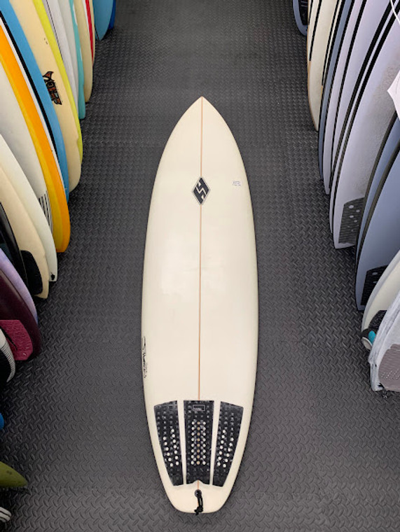 6'10 Hoffman Fut 53L T# 250 22.25 X 3 SURF      USED BOARD