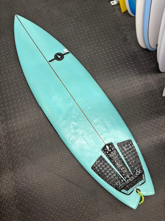 5'8 Css 19.5 X 2 5/8 T# 5 SURF      USED BOARD