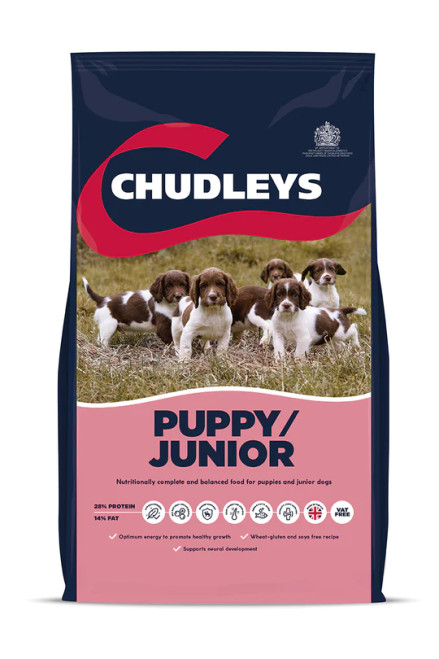 Puppy/Junior has been formulated to enhance a puppy's development throughout the growing period, ensuring that a puppy can fulfil their potential. This is a complete diet, that is wheat-gluten and soya free and has been developed to provide pups with moderate energy levels to encourage healthy growth.