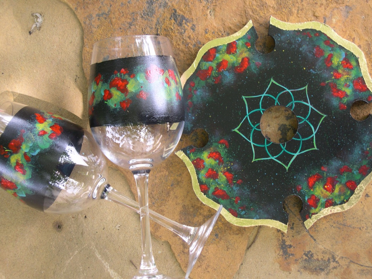 Geraniums Wine Topper and Glasses DVD and Pattern Packet - Patricia Rawlinson