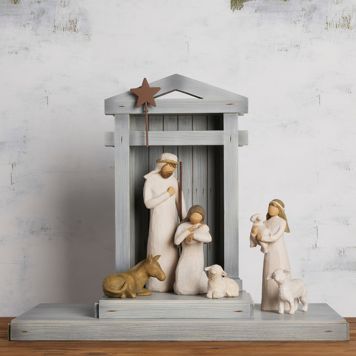 Nativity Deluxe: Starter Figures with Crèche, 7-piece Set