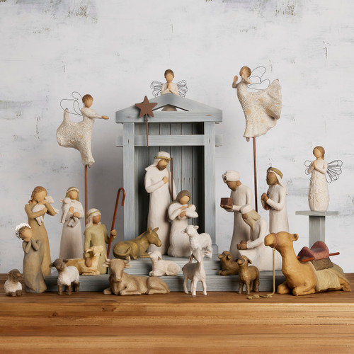 Nativity Premier plus Elevated Angels, 25-piece Set