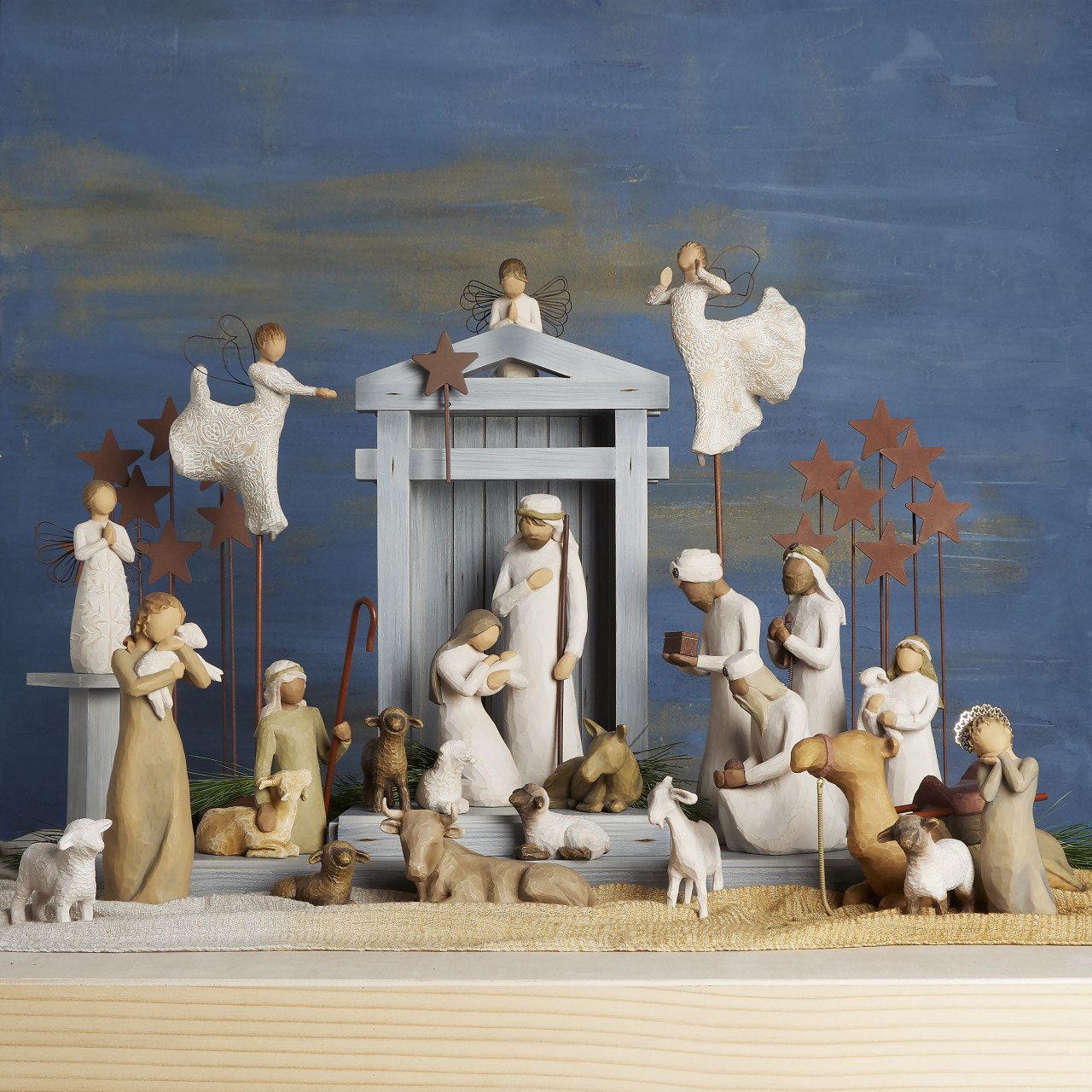 Nativity Premier plus Elevated Angels, 25-piece Set thumbnail