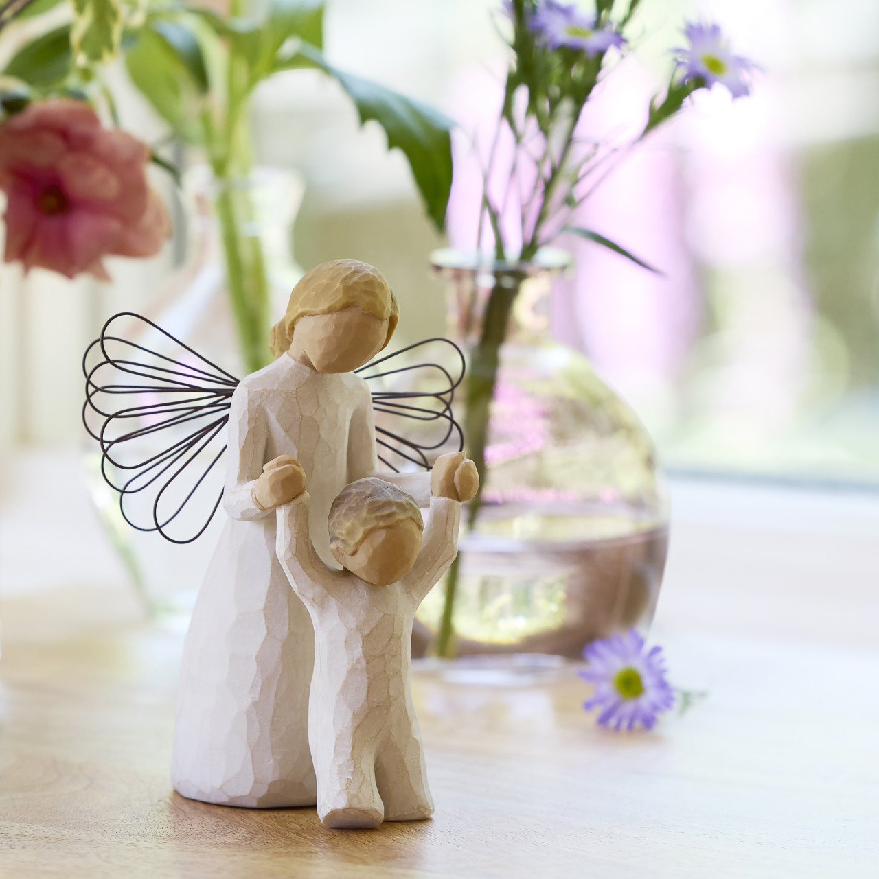 Guardian Angel figurine | Official Willow Tree