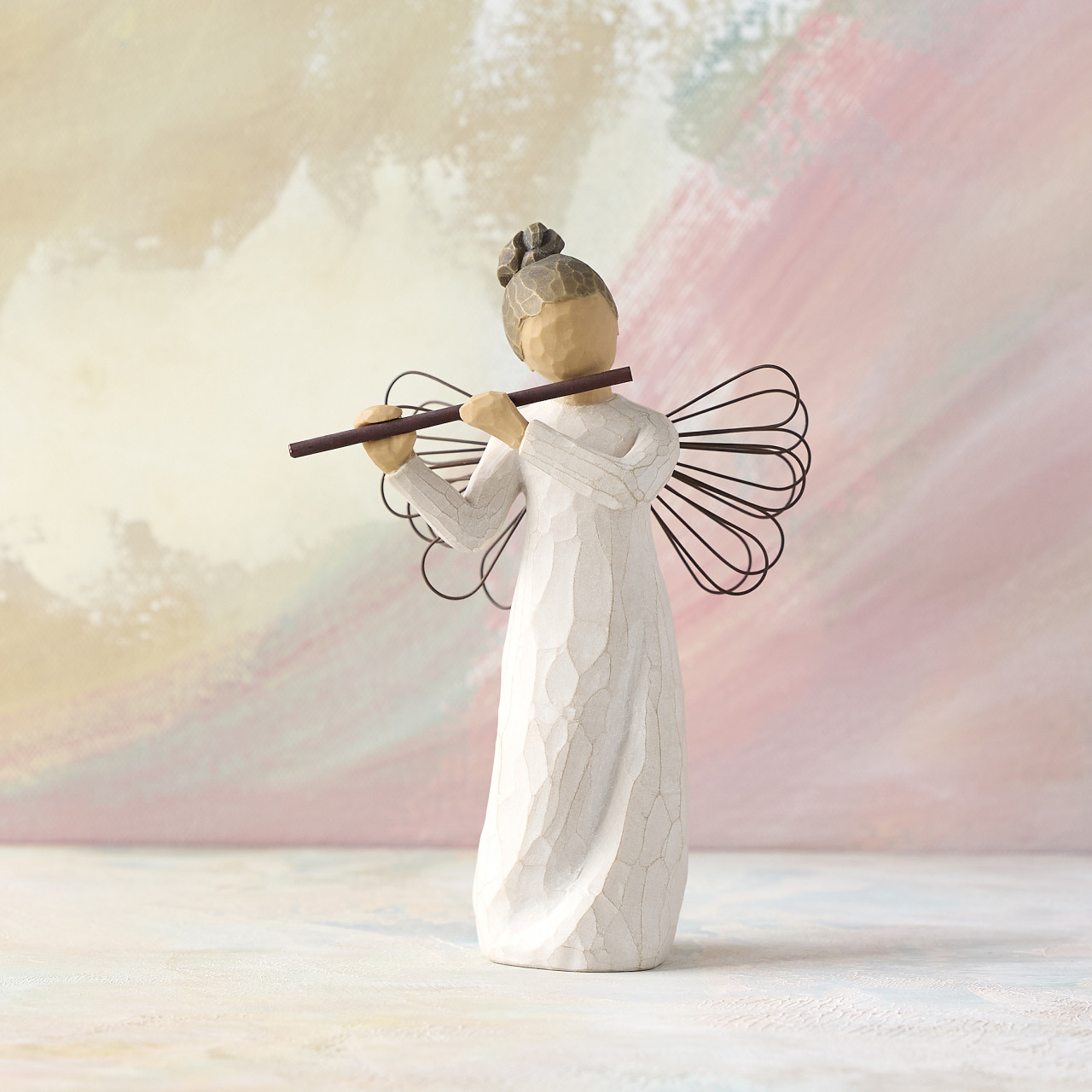 Angel of Harmony figurine | Official Willow Tree