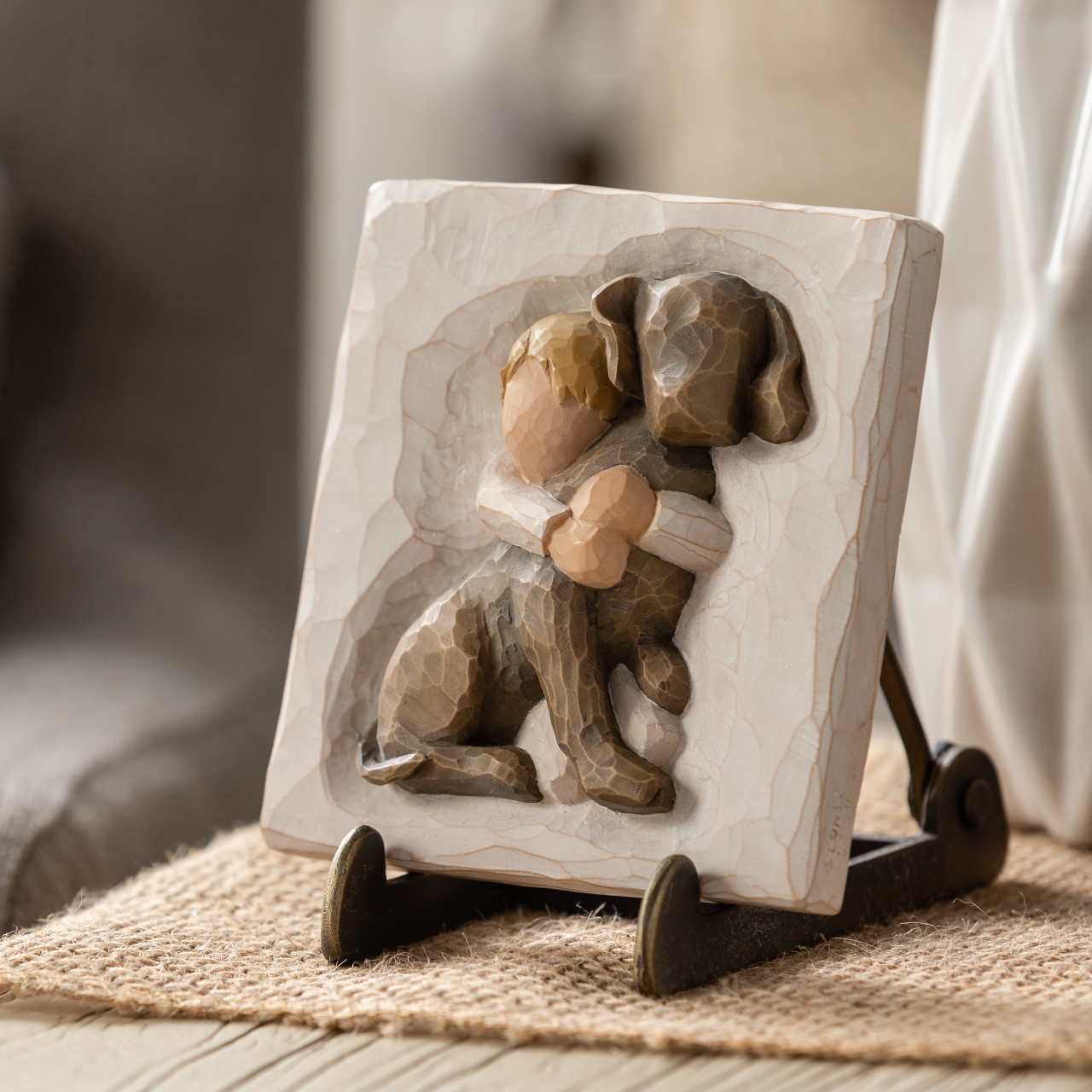 Hug Plaque thumbnail