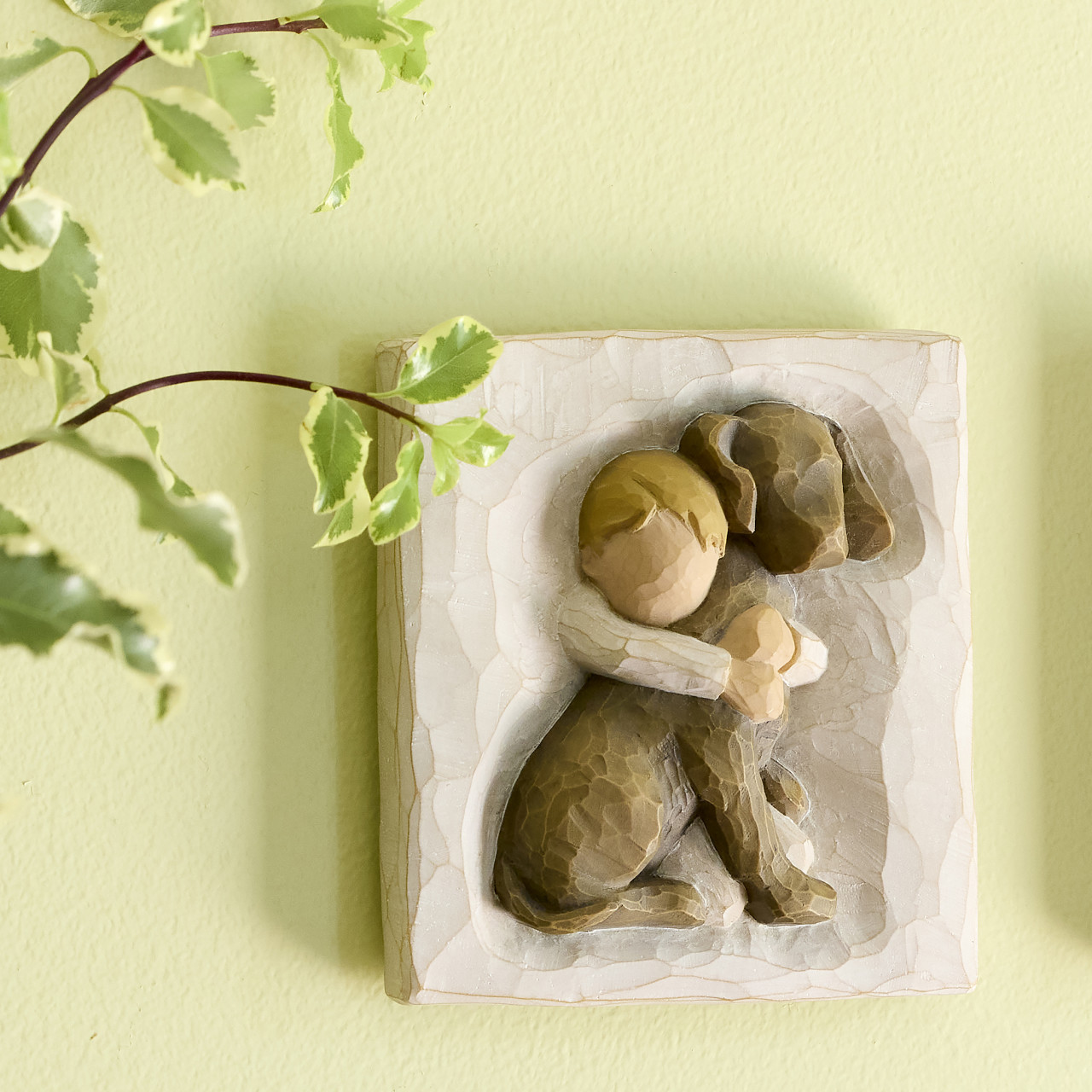 Hug Plaque thumbnail