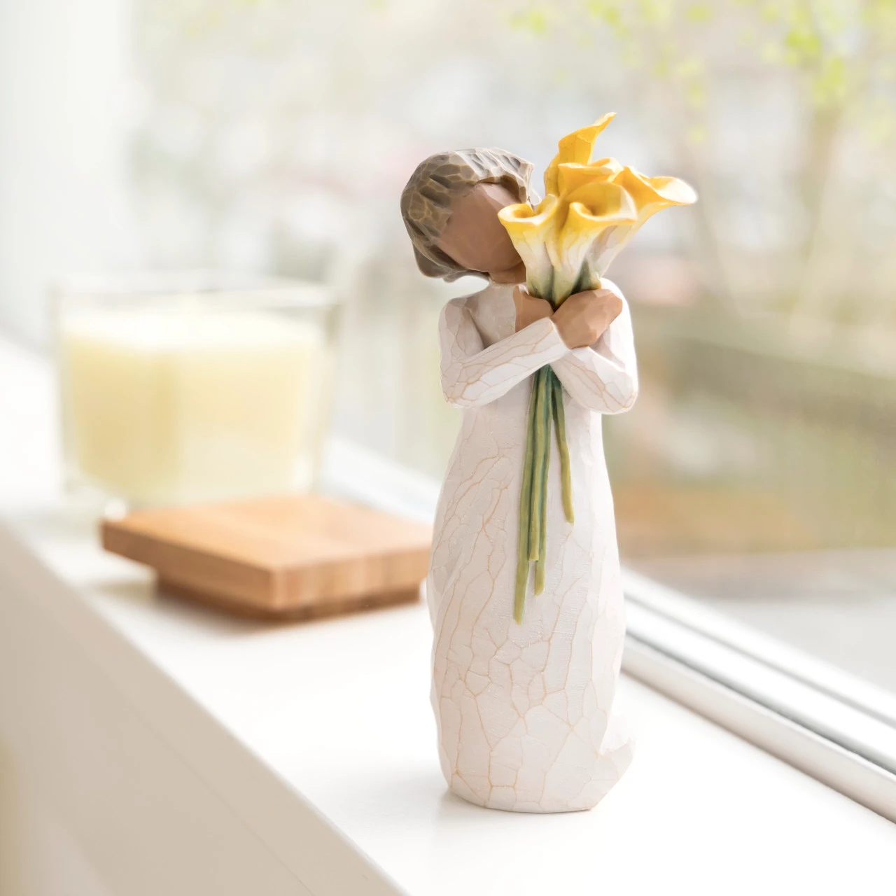 With Gratitude figurine | Official Willow Tree