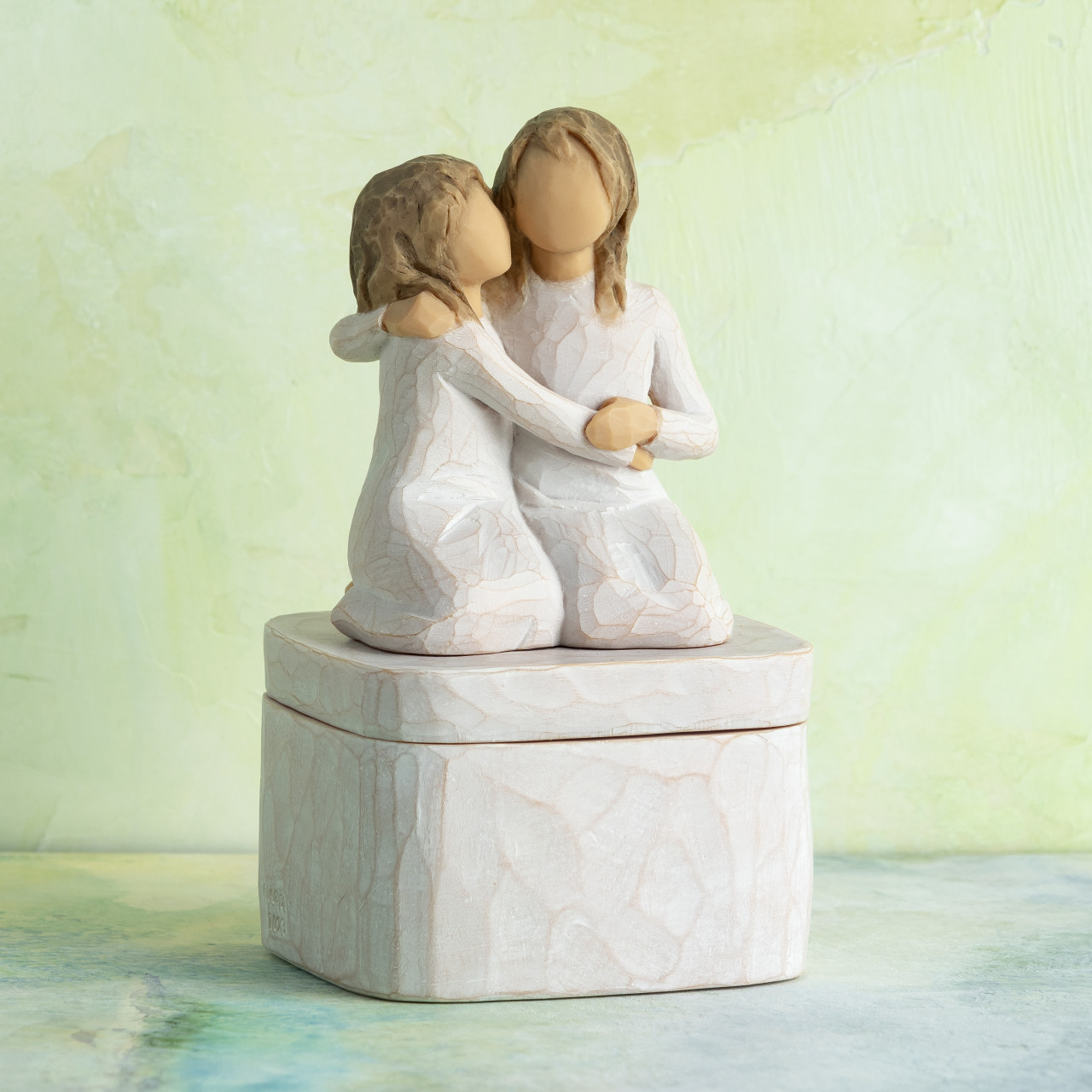 Sister mine Keepsake Box thumbnail