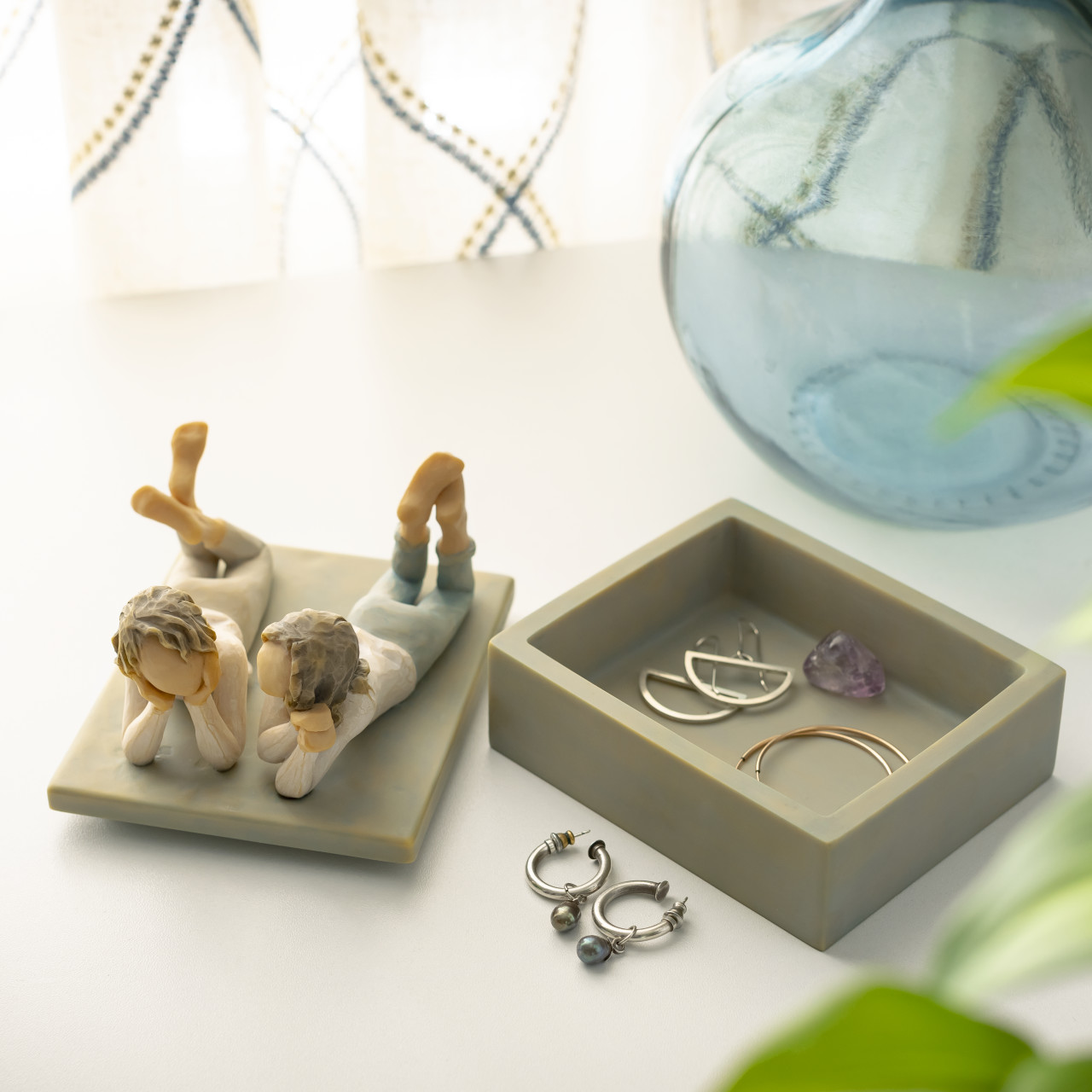 Forever Friends Keepsake Box thumbnail