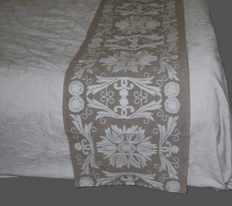 Crewel Embroidered Bed Runner Linen Table Runner, White on Beige #CWR16620