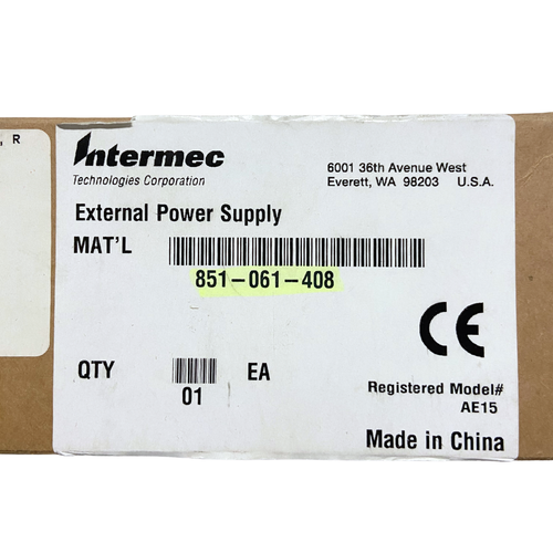 Fuente de Poder con Adaptador Universal 12V / 2.5A – 851-061-408 caja