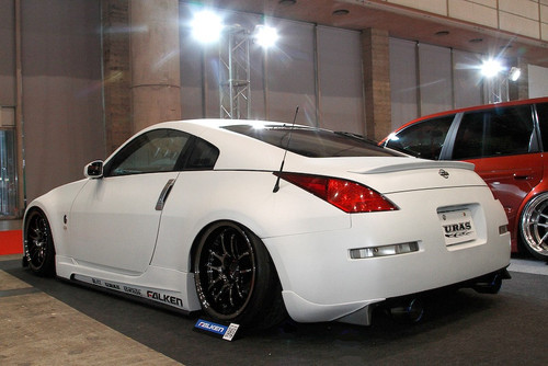 URAS GT Side Skirt (02-09 350z)