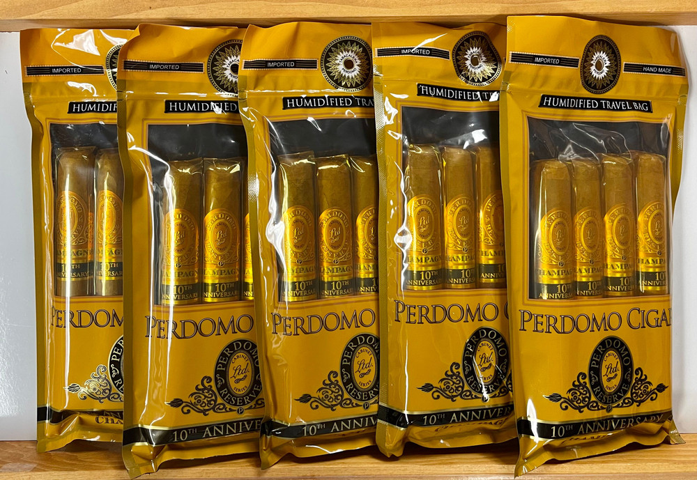 Perdomo 10th Anniversary Fresh Pack Toro Sampler (Bundle of 20)