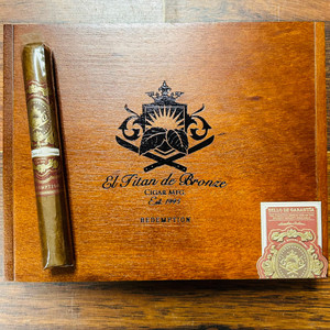 El Titan de Bronze - Redemption - Corona El Titan de Bronze - Redemption - Corona