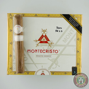 Montecristo White Series Toro