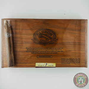 Padron Series - Natural 6000 Cigars, 5 1/2x52 (26 Count) 