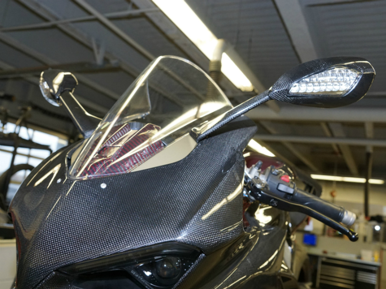 Front Fairing in Glossy Plain Weave Carbon Fiber for Ducati Panigale  V4, V4S 2018-2019, V2 installed