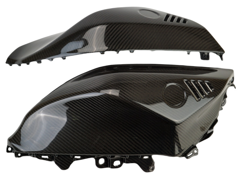 Tank Side Covers in Glossy Twill Weave Carbon Fiber for Yamaha R7  2022-2025