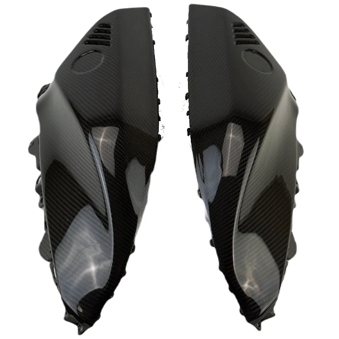 Tank Side Covers in Glossy Twill Weave Carbon Fiber for Yamaha R7  2022-2025