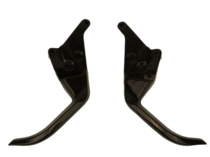 Pillion Grips in Glossy Twill Weave Carbon Fiber for KTM 790/890 Adventure, R, Rally, SMT