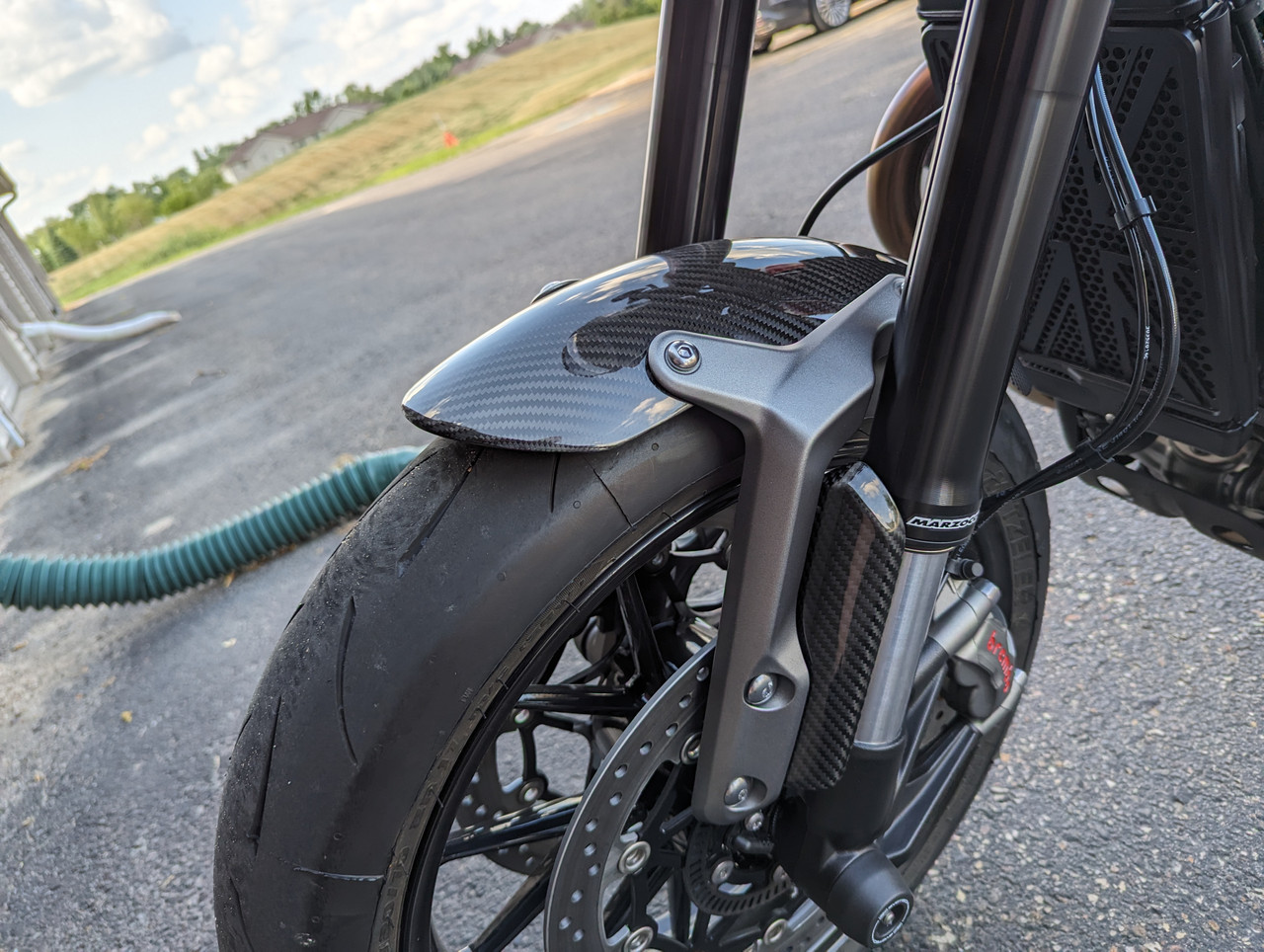 Front Fender in 100% Carbon Fiber for  Speed Twin 2022+ 