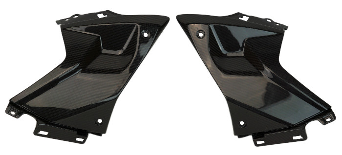 Tank Side Panels in Glossy Twill Weave Carbon Fiber for Suzuki GSX-8R, GSX-8S

