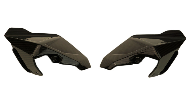 Hand Deflectors in Glossy Plain Weave Carbon Fiber for BMW R1300GS ADV Triple Black 2025+ 

