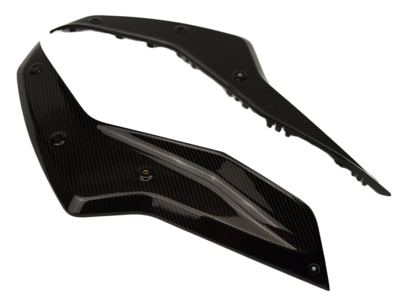 Upper Tank Side Covers in Glossy Twill Weave Carbon Fiber for BMW R1300GS ADV 2025+

