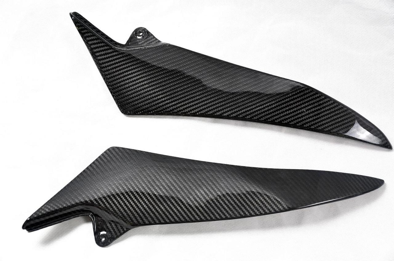 Glossy Twill Weave Carbon Fiber Tank Side Covers for Yamaha R1 07-08