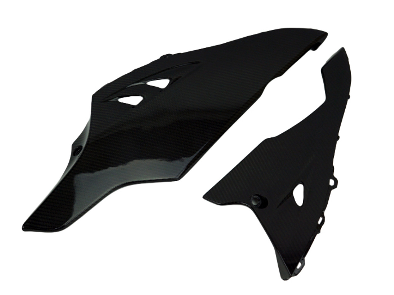 Belly Pan in Glossy Twill Weave Carbon Fiber for Suzuki GSXR 1000 09-16