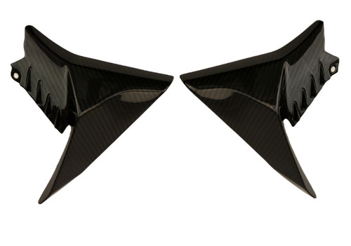 Side Panels in Glossy Twill Weave Carbon Fiber for Kawasaki Z900 2020-2024