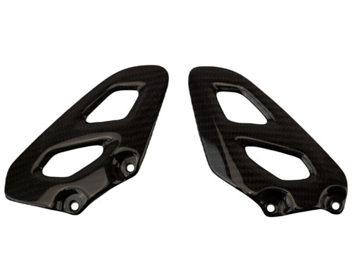 Heel Plates in Glossy Twill Weave Carbon Fiber for Triumph Scrambler 1200 XC, XE 2019+