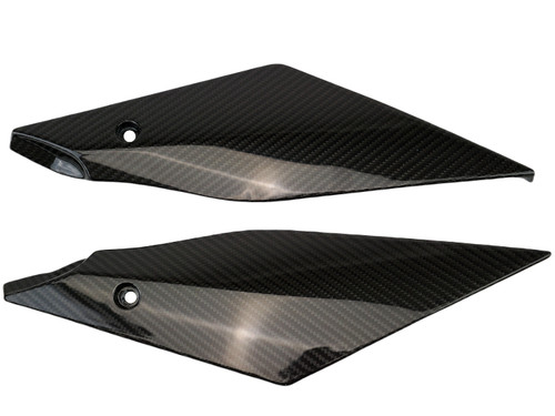 Tank Side Panels in Glossy Twill Weave Carbon Fiber for Yamaha R1 2020+