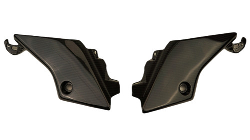 Tank Side Panels in Glossy Twill Weave Carbon Fiber for Yamaha Tenere 700

