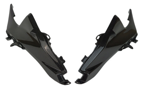 Front Fairing Side Panels in Glossy Twill Weave Carbon Fiber for BMW R1300GS ADV 2025+

