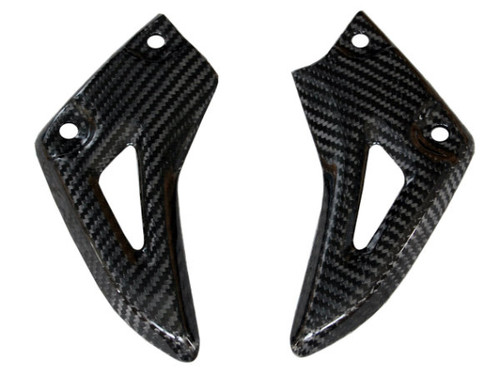 Heel Guards in Glossy Twill Weave Carbon Fiber for Triumph Speed Triple 1050 2011-2015