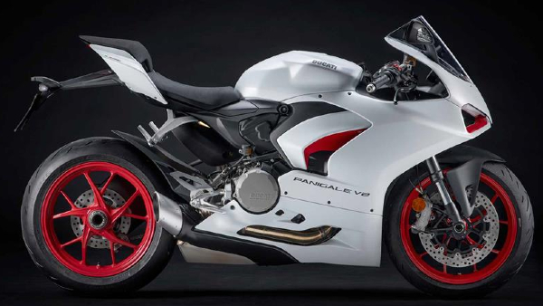 2021-ducati-panigale-v2.jpg