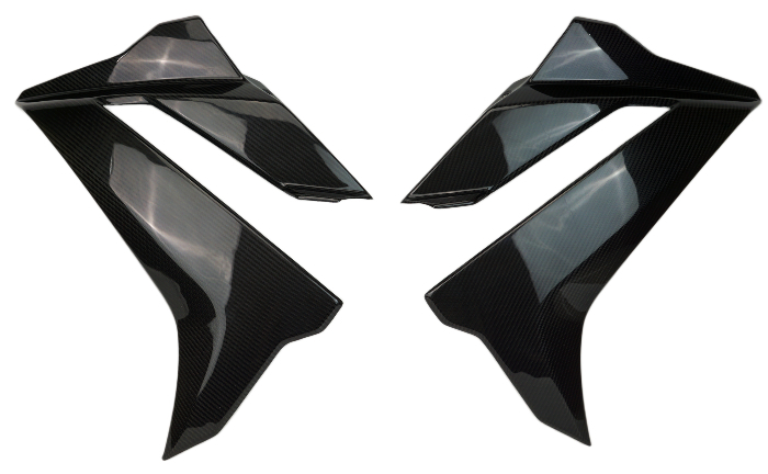 suzuki-gsx-8r-large-side-panels-5-.jpg