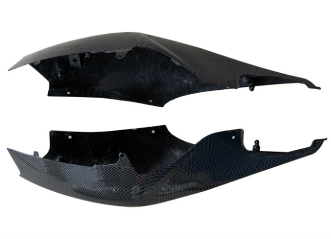 suzuki-gxr750-2006-tail-side-fairings.jpg