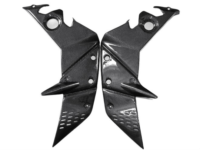 Lower Side Panels in 100% Carbon Fiber for Kawasaki Z750