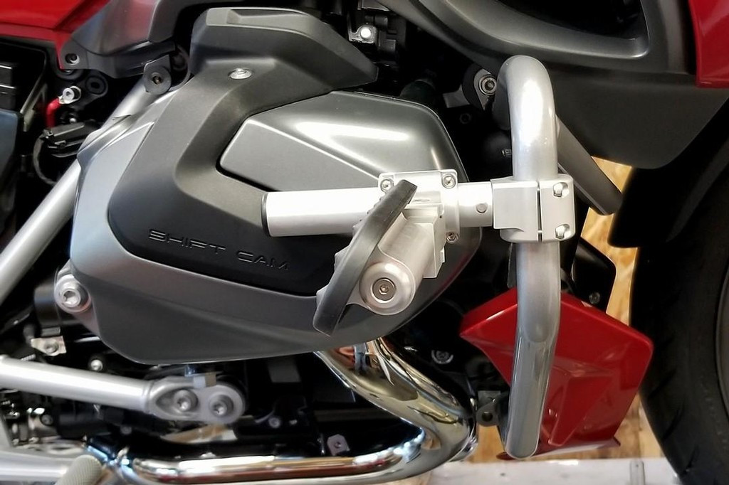 ADJUSTABLE HIGHWAY PEGS FOR USE WITH ILIUM WORKS ENGINE GUARDS, 30200