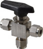 Parker Hannifin 1/4" Pipe, Stainless Steel, Three Way, Instrumentation Ball Valve 2,500 psi WOG Rating, Wedge Handle, PFA Seat 4A-MB4XPFA-SSP - 86929627