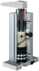 Destaco 167 Lb Clamping Force, Adjustable (Right, Left, Straight) Swing, 52mm Total Stroke, Single-Acting Pneumatic Swing Clamp G1/8 Port, 195.58mm Body Length x 50.04mm Body Width, 102.1 cm3 (Unclamp), 88.9 cm3 (Clamp) 89R50-025-2 - 60096120
