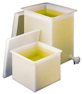 SP Bel-Art 15 Gallon Natural Rectangular Polyethylene Tank 19" High x 12" Diam H34085-0000 - 85798833