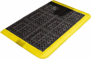 Wearwell 30" Long x 27" Wide x 5/8" Thick Dry/Wet Environment Medium Duty Anti-Fatigue Matting Rough Pattern, Black/Yellow, Vinyl Surface with Vinyl Base, Beveled 544.58X27X30BYL - 91415240